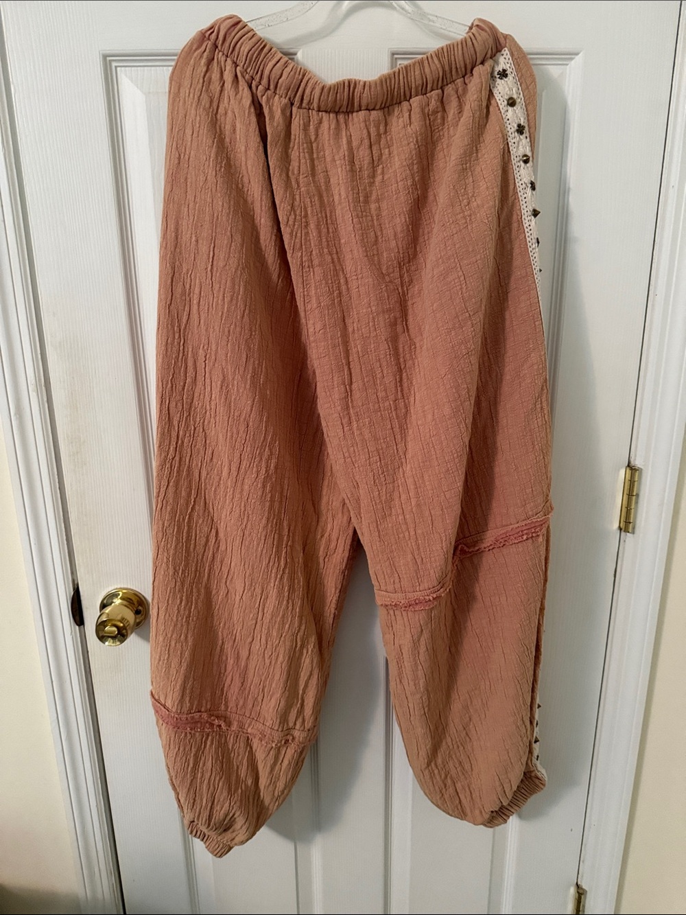 POL Boho Textured Drawstring Pants in Dusty Rose with Crochet Trim. - Picture 4 of 6